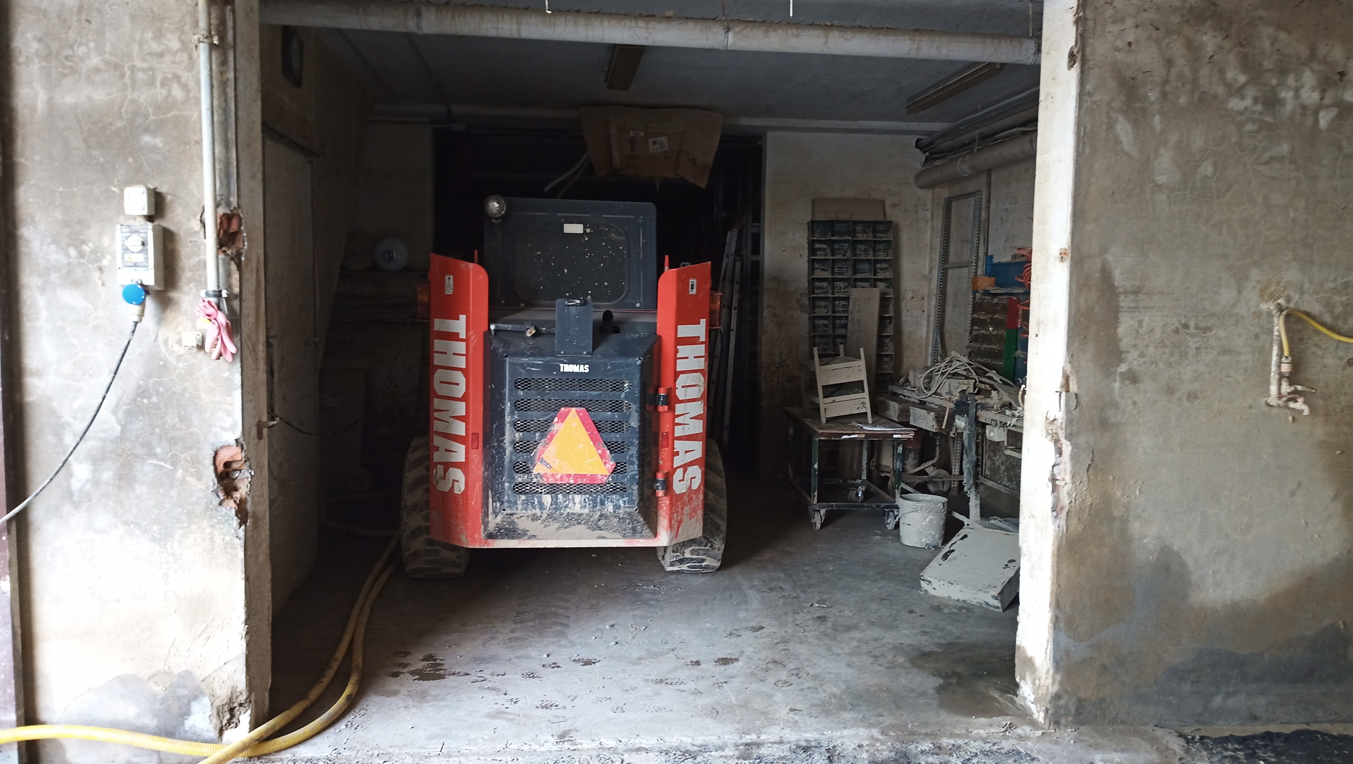 Ripristino del magazzino Eco Clima dopo l'alluvione